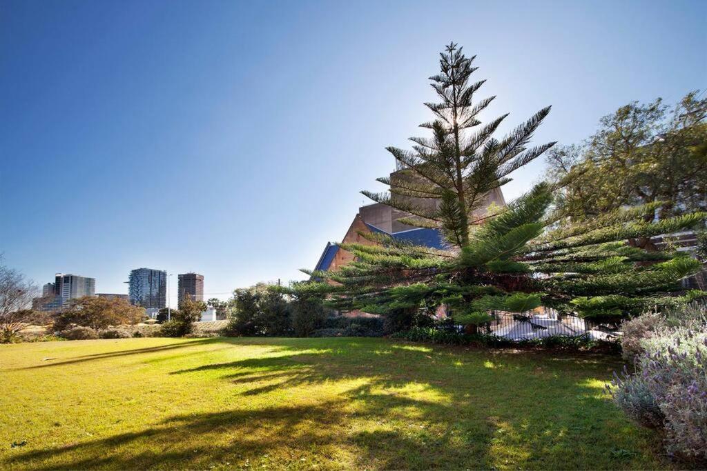 5Mins Walk To Central 2 Bedroom Parking Pool Sydney Exterior photo